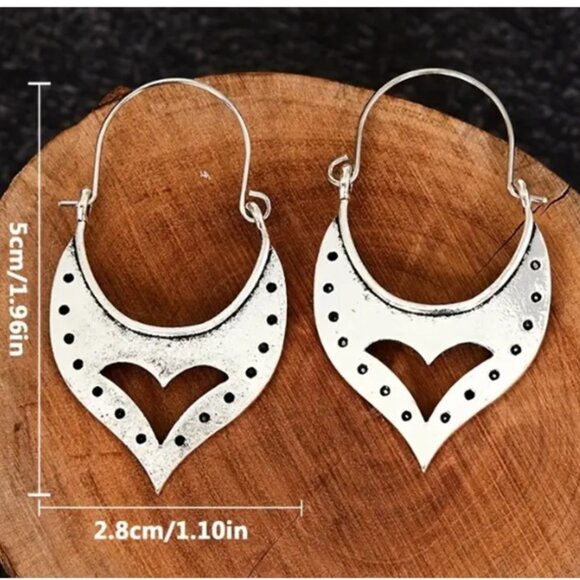 Vintage Bohemian Sterling Silver Cutout Heart Shape Hoop Dangle Earrings - Picture 3 of 3